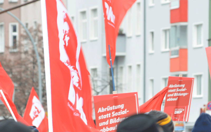 blogdemo2 - DKP protestiert gegen Werbeverbot an der TU Hamburg - - Blog