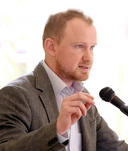 Christian Leye ist stellvertretender Landessprecher der nordrhein-westfälischen Linkspartei und lebt in Bochum.