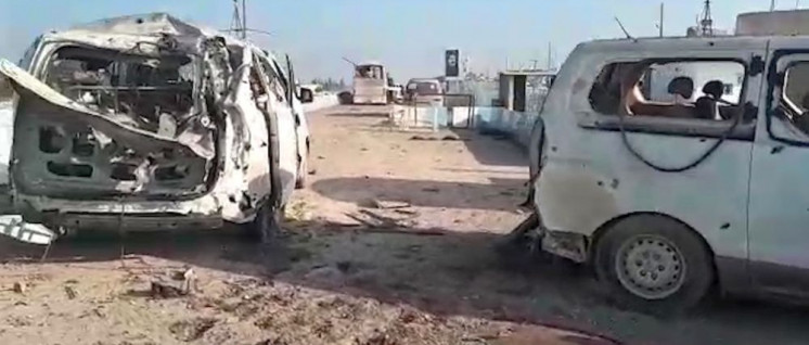 Durch türkische Bomben zerstörter ziviler Konvoi in Afrin. (Foto: ANF NEWS)