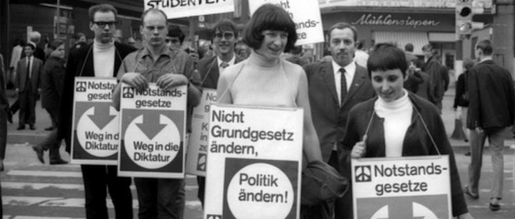 Proteste gegen die Notstandsgesetze in Dortmund im Jahr 1968. (Foto: Klaus Rose)