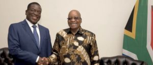 Emmerson Mnangagwa auf Besuch beim südafrikanischen Präsidenten Jacob Zuma (22. November 2017) (Foto: [url=https://www.flickr.com/photos/governmentza/38580145221]GovernmentZA/flickr.com[/url])