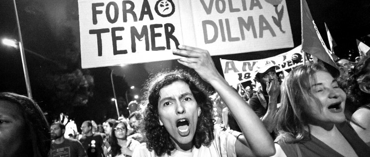 „Weg mit Temer – zurück mit Dilma!“ Demonstration in Brasilia am 10. Juni.  (Foto: Mídia Ninja / flickr.com)