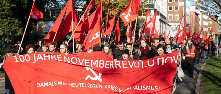 100 Jahre Novemberrevolution - Damals wie heute: Gegen Krieg und Kapitalismus (Foto: Ulf Stephan / r-mediabase.eu)