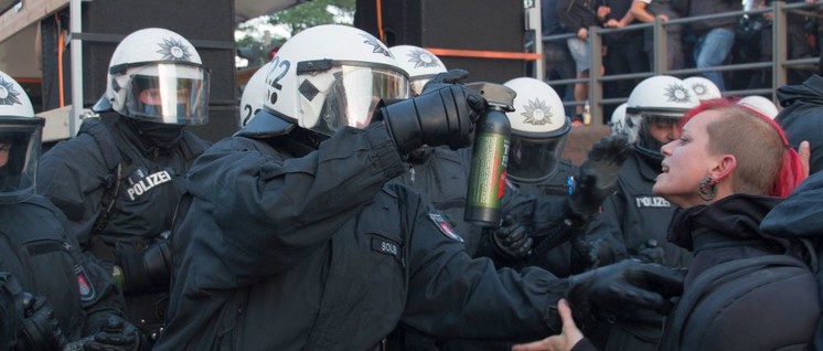 G20-Proteste in Hamburg: Ohne Journalisten gäbe es keine Beweise für Polizeigewalt
                          (Foto: Karl-Reiner Engels / r-mediabase.eu)