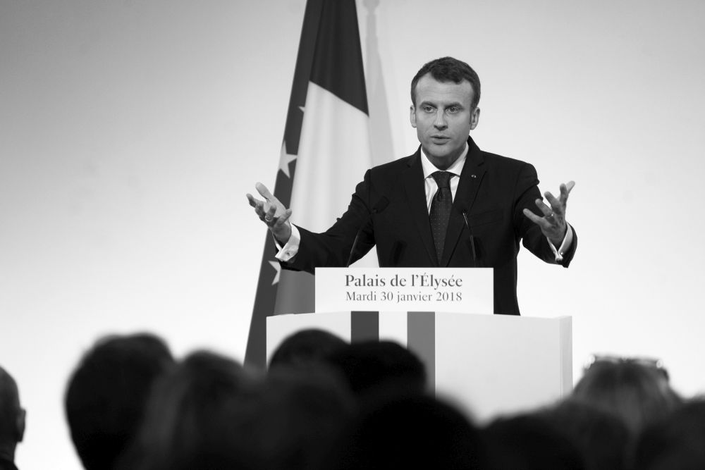 070702 Macron - Deutsch-französische „Konfrontationen“ - UZ vom 14. Februar 2020 - UZ vom 14. Februar 2020