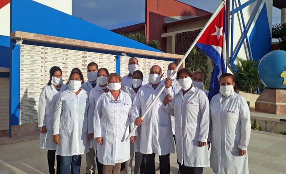 391302 cuban doctors - „Hunger und Verzweiflung hervorrufen“ - UZ vom 25. September 2020 - UZ vom 25. September 2020