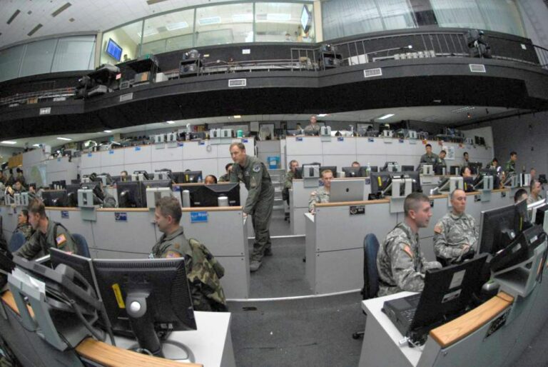 440601 Space Center - NATO-Weltraumkommando - NATO, USA, Weltraum - Hintergrund