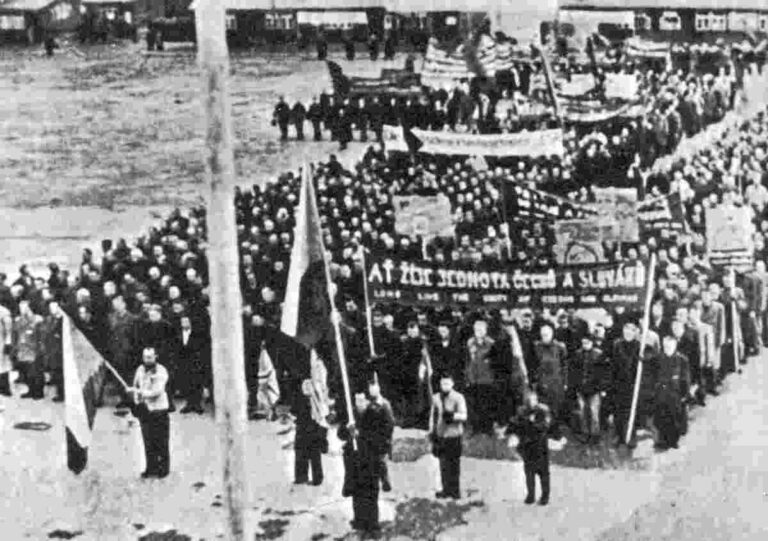 170803 Buchenwald 1 Mai - Der 1. Mai 1945 in Buchenwald - Geschichte der Arbeiterbewegung - Geschichte der Arbeiterbewegung