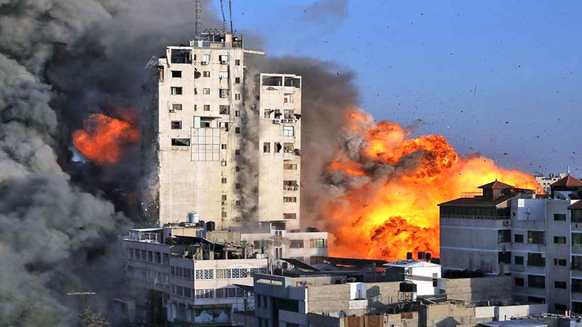 2001 Gaza Farbe - Mörderische Eskalation - UZ vom 21. Mai 2021 - UZ vom 21. Mai 2021