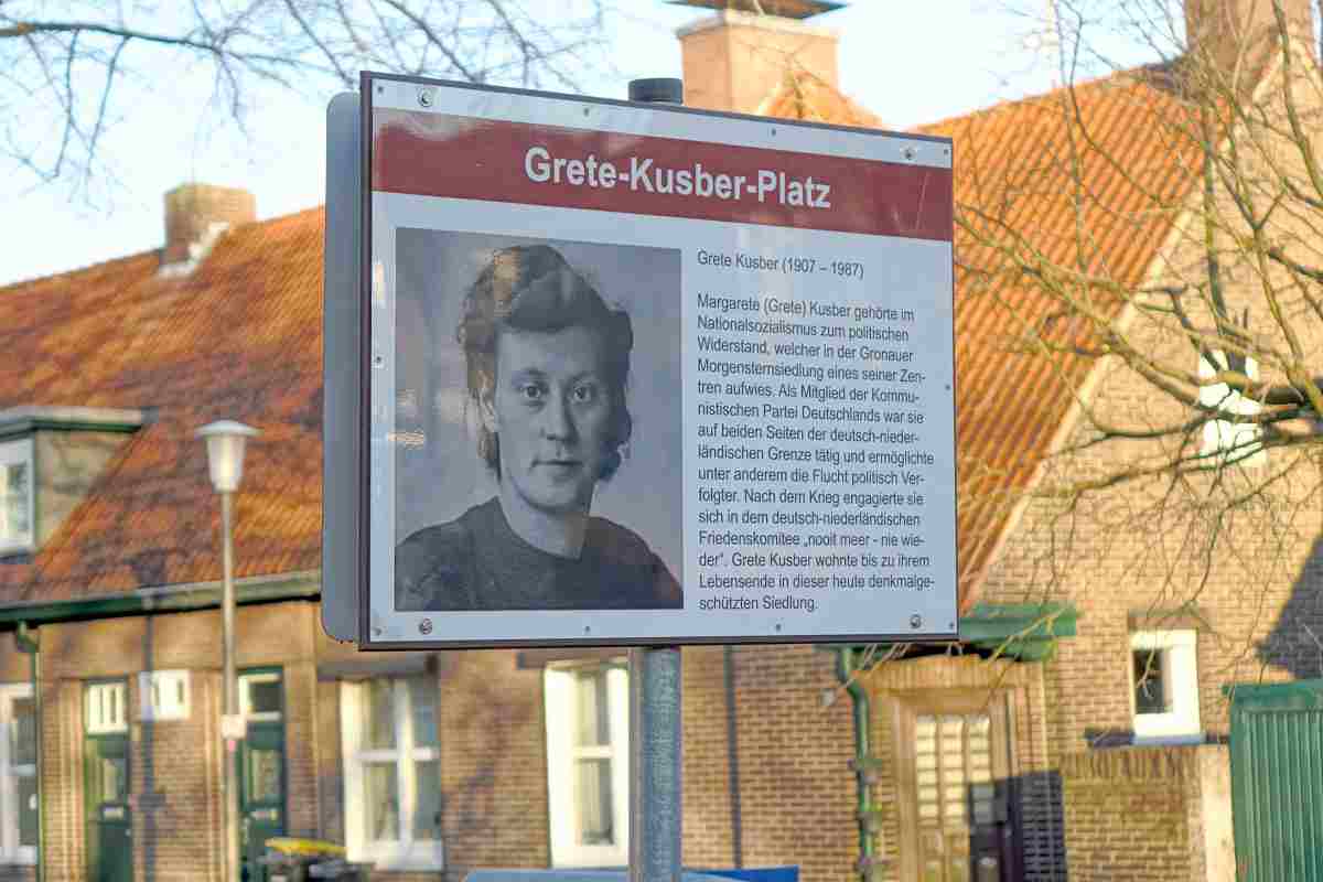 41 15 gedenktafel Kusber - Würdiges Andenken an Grete Kusber - UZ vom 15. Oktober 2021 - UZ vom 15. Oktober 2021