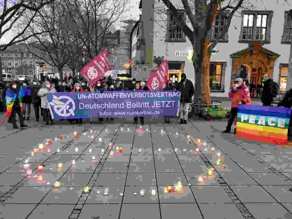 040503 bildmeldung - Ein Jahr UN-Atomwaffenverbotsvertrag - Friedensbewegung, Stuttgart, UN-Atomwaffenverbotsvertrag - Politik