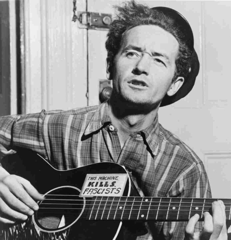 2811 Woody Guthrie NYWTS - Inbegriff des politischen Protestsongs - Geschichte der Arbeiterbewegung - Geschichte der Arbeiterbewegung