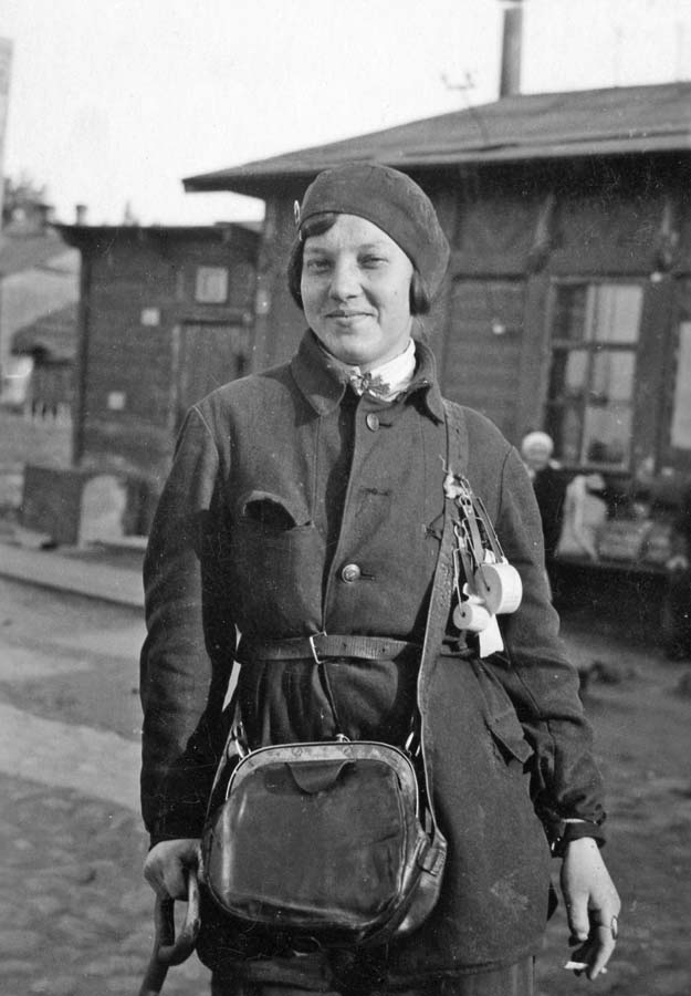 Tram conductor girl 1935 - Brot, Frieden, Frauenrechte - Frauen, Frauenrechte, Geschichte der Arbeiterbewegung, Sowjetunion - Vermischtes