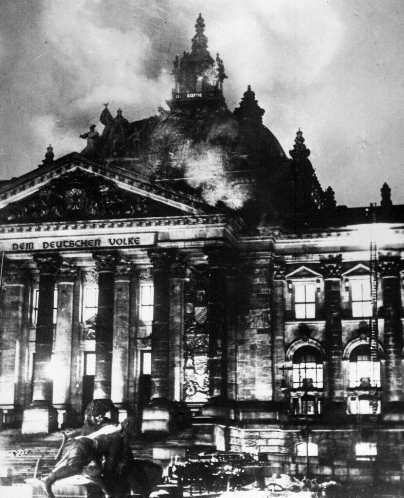 0810Reichstagsbrand - Der Terror setzt ein - Antifaschismus, KPD, Reichstagsbrand - Theorie & Geschichte