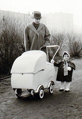 333px Kinderwagen 1955 01 - Was ist zumutbar? - Wolfgang Koeppen - Wolfgang Koeppen