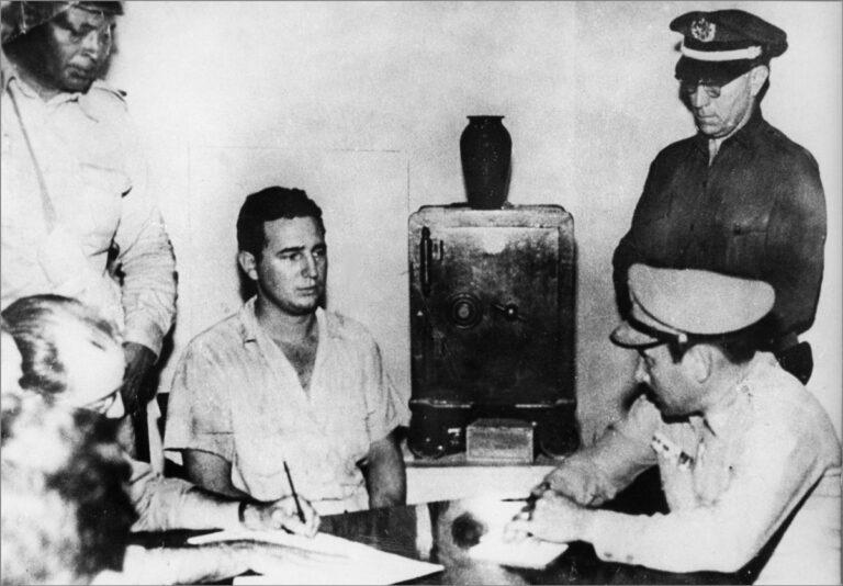 Fidel Castro under arrest after the Moncada attack - 26. Juli 1953: Startschuss der kubanischen Revolution - Moncada - Moncada