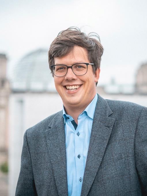 2109 Lukas Koehler Portraet FDP Bundestag - Achtstundentag - UZ vom 24. Mai 2024 - UZ vom 24. Mai 2024